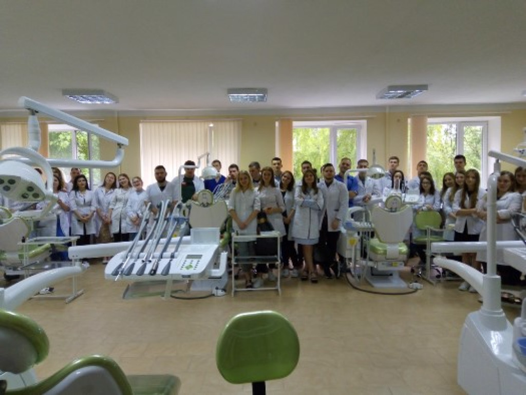 Свято останнього дзвоника, яке є багаторічною традицією нашої кафедри.