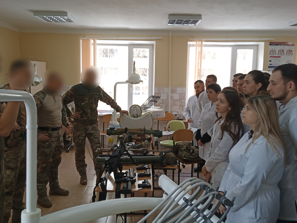 До дня Гідності та Свободи