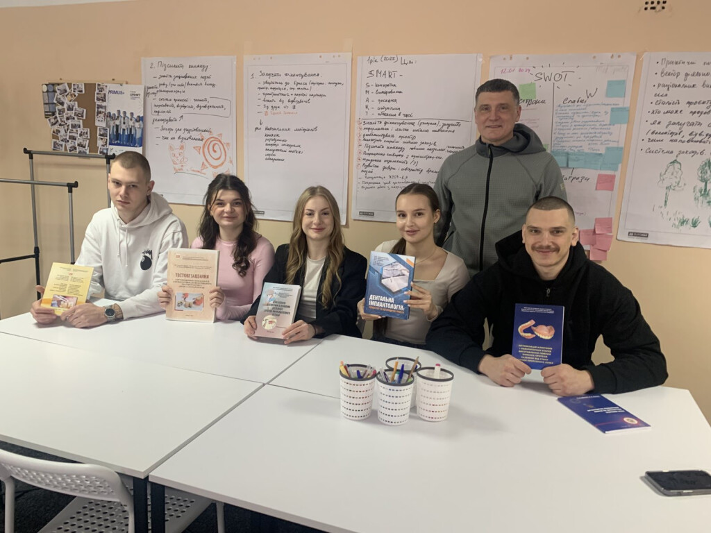 Колектив кафедри ортопедичної стоматології з імплантологією долучився до проєкту «StudLibSpace»